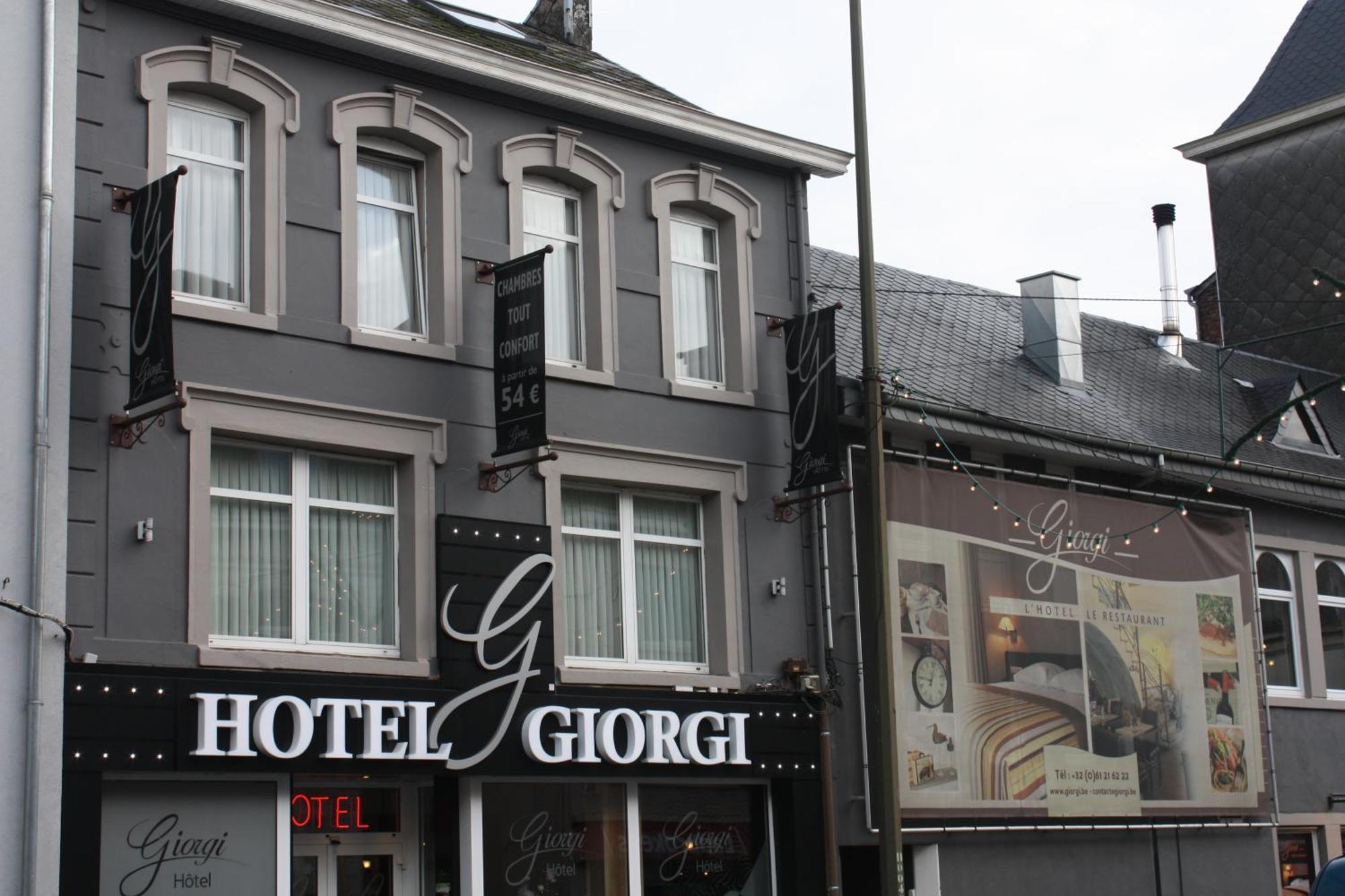 Hotel Giorgi Et Logements Insolites-Jacuzzi Prive バストーニュ エクステリア 写真