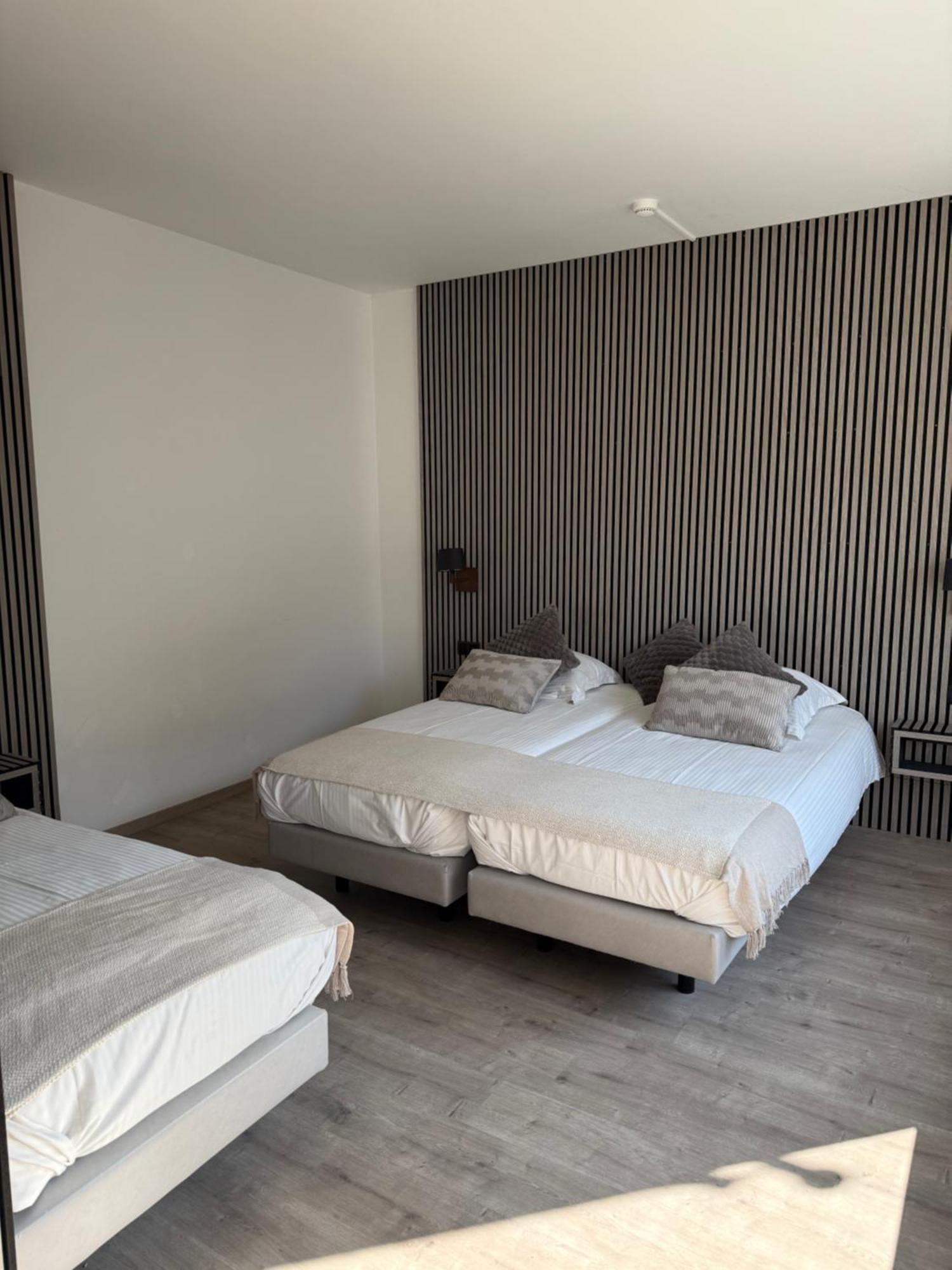Hotel Giorgi Et Logements Insolites-Jacuzzi Prive バストーニュ エクステリア 写真